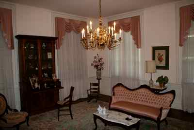 Davis Plantation Parlor - Fairfield County, South Carolina